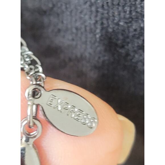 Express Black Beaded Layered Necklace With Lobster Clasp Elegant Statement Piece - Picture 7 of 7